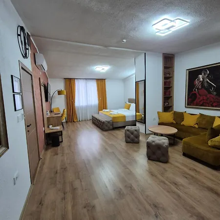 Hotel Domestika *